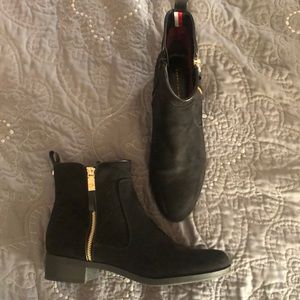 Tommy Hilfinger boots